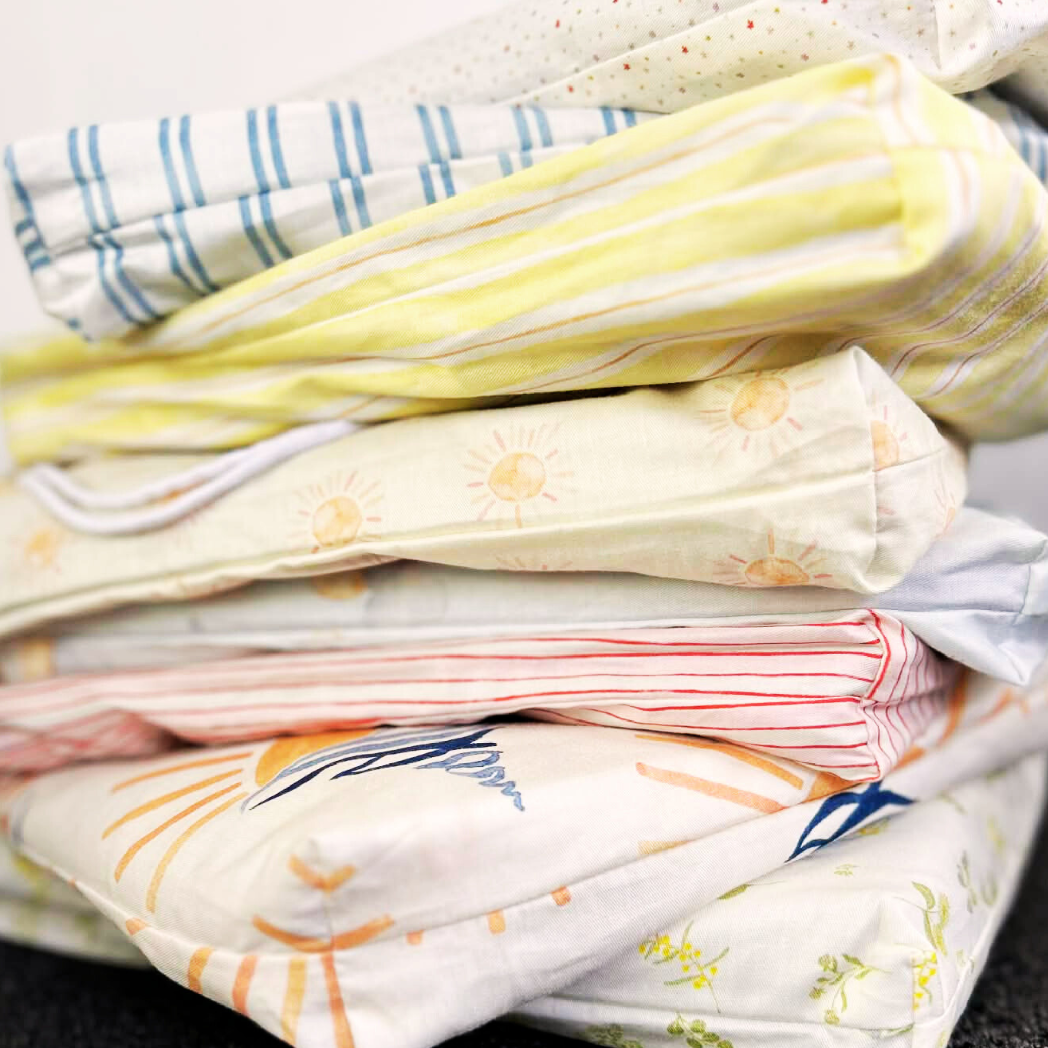 GOTS-certified-organic-cotton-percale-sheets-watercolour-design